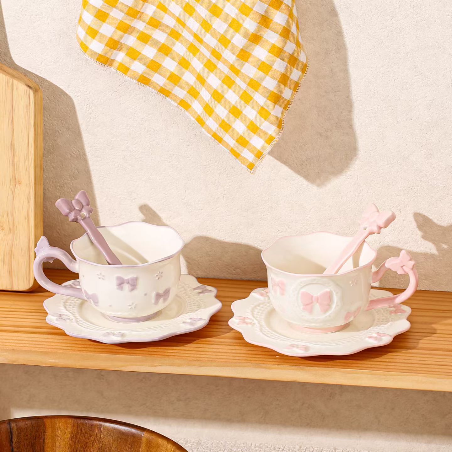 Alto valor nominal de arco nórdico cerámica taza de plato combinación de taza de café de oficina de chicas taza de regalo de mano