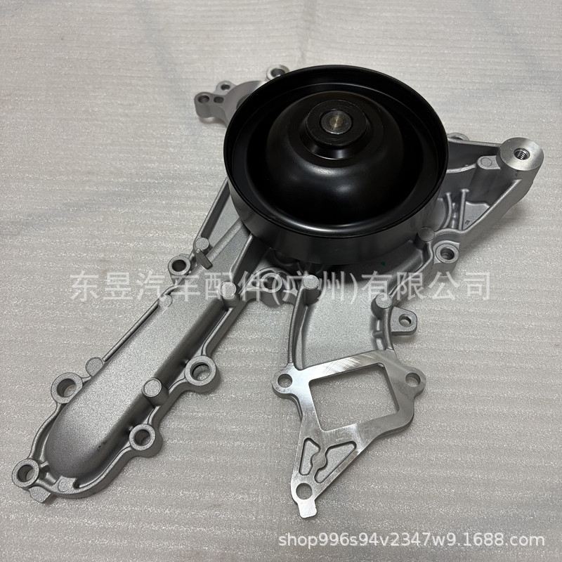 Suitable for Mercedes-Benz 276 Engine Cooling Water Pump 2762001301 2762000401 2762001501
