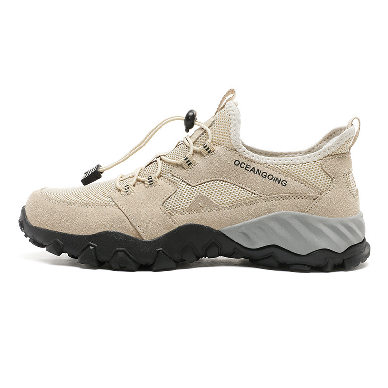 Zapatos de malla para hombres 2024 nuevos zapatos de deporte huecos transpirables para hombres con un pie ligero antideslizante al aire libre zapatos de retroceso casuales