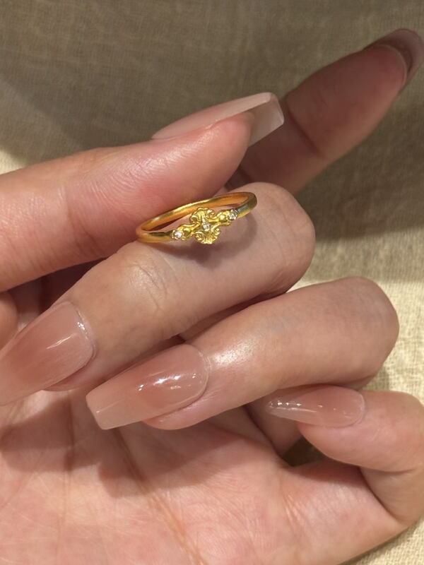 复古宫廷风金色十字鸢尾戒指精致简约高级感个性百搭开口指环|undefined