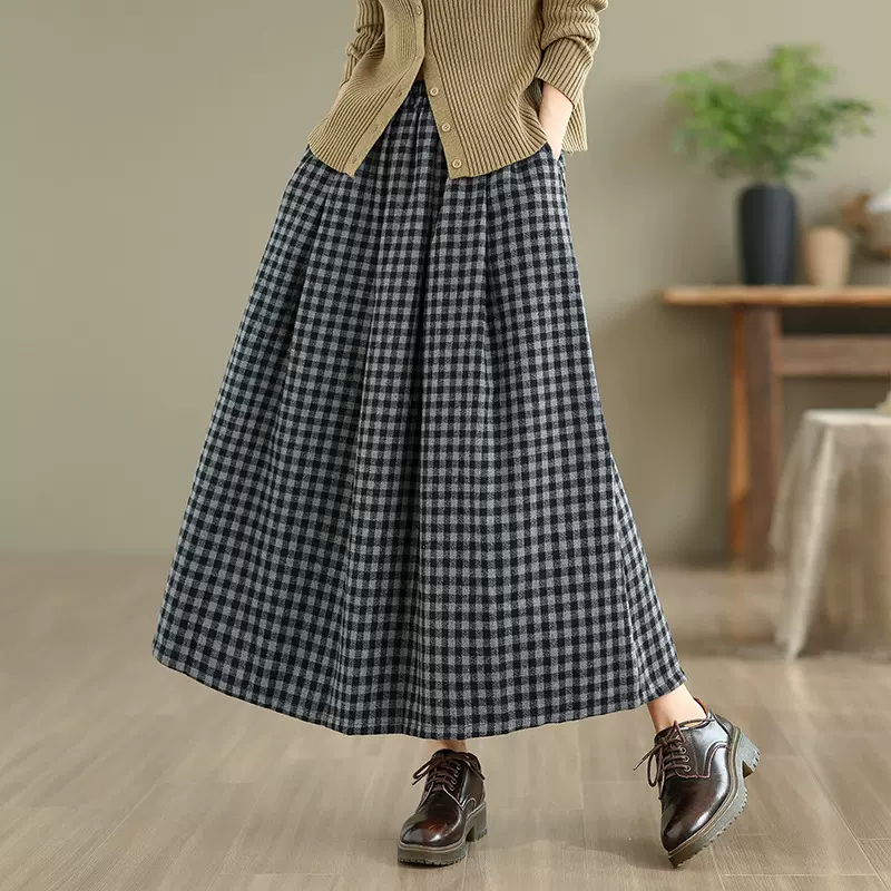 实拍2025秋冬新款文艺宽松大码女装胖MM显瘦高腰毛呢格子半身裙