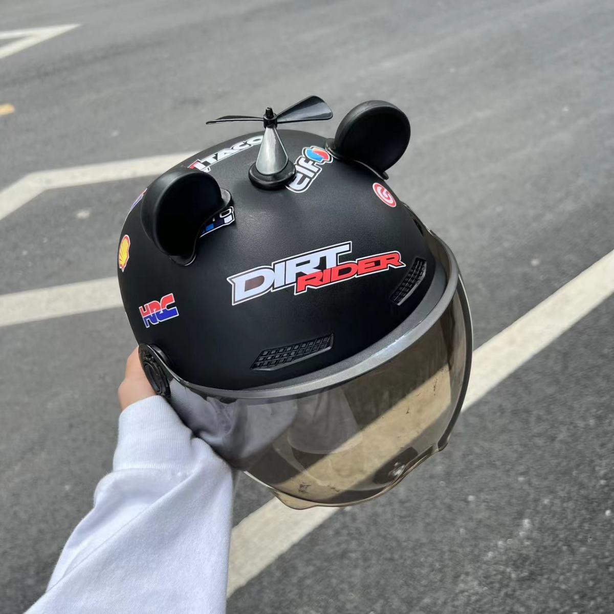 New summer collection: certified adult helmet, electric scooter half helmet, UV protection, windproof, and impact-resistant motorcycle safety helmet