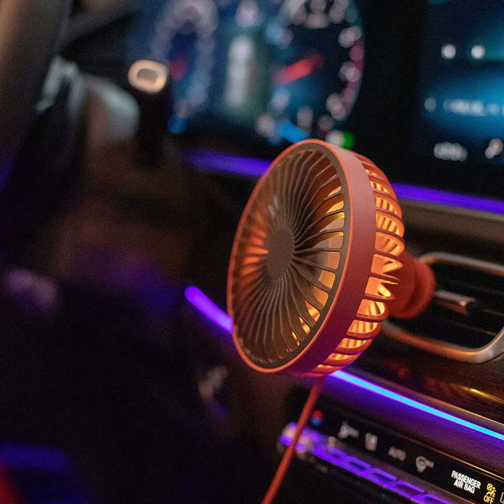 车载风扇 汽车空调出风口电风扇12V24V通用USB接口电源带灯可调速