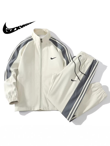 Universal sports suit for leisure