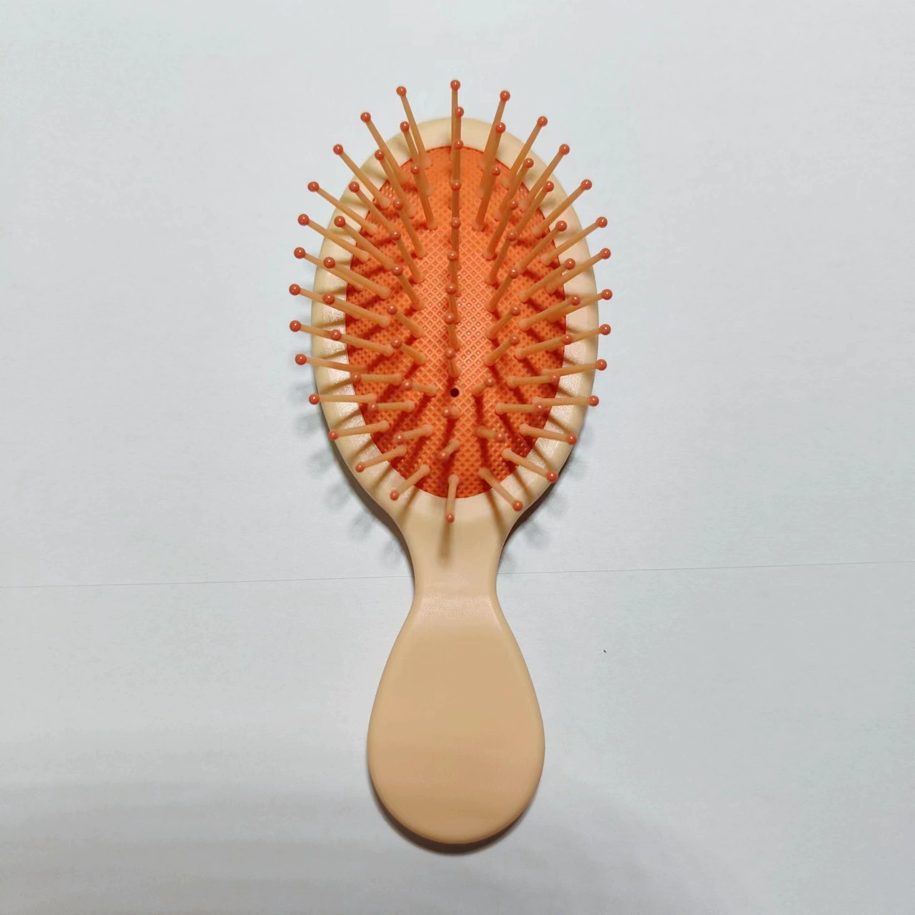 Handheld Scalp Massager Brush, Matte Finish, Soft Cushion, 14 cm Compact