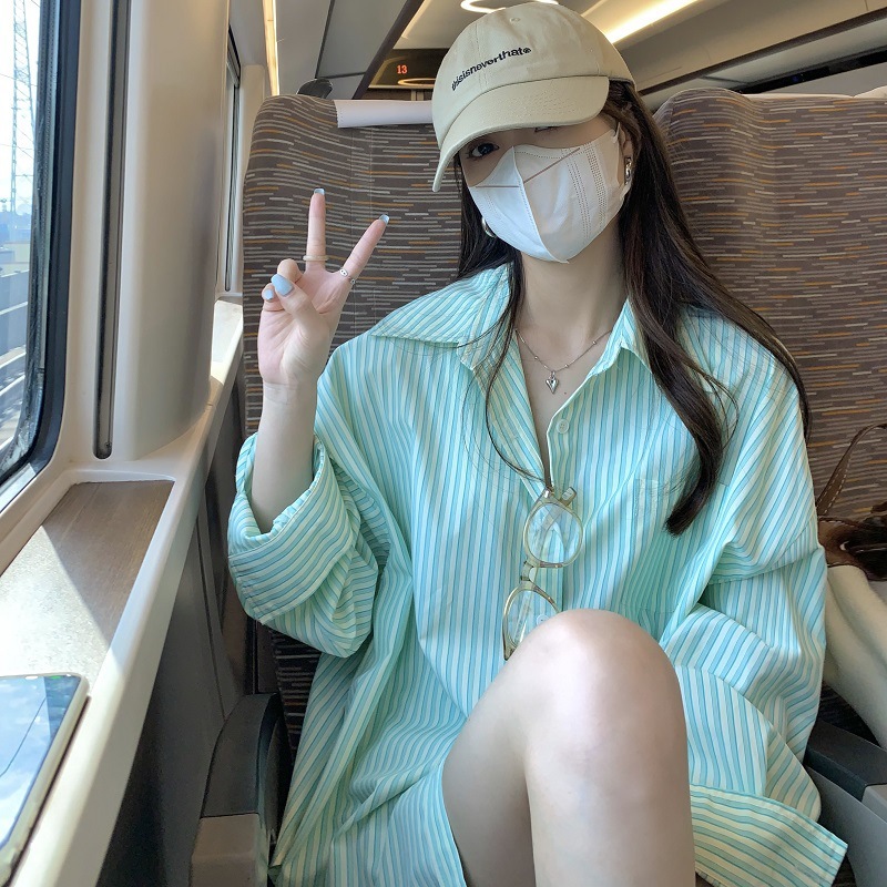 哥家商场同款女装2025秋季气质高级感绿色条纹宽松开衫长袖衬衣|undefined