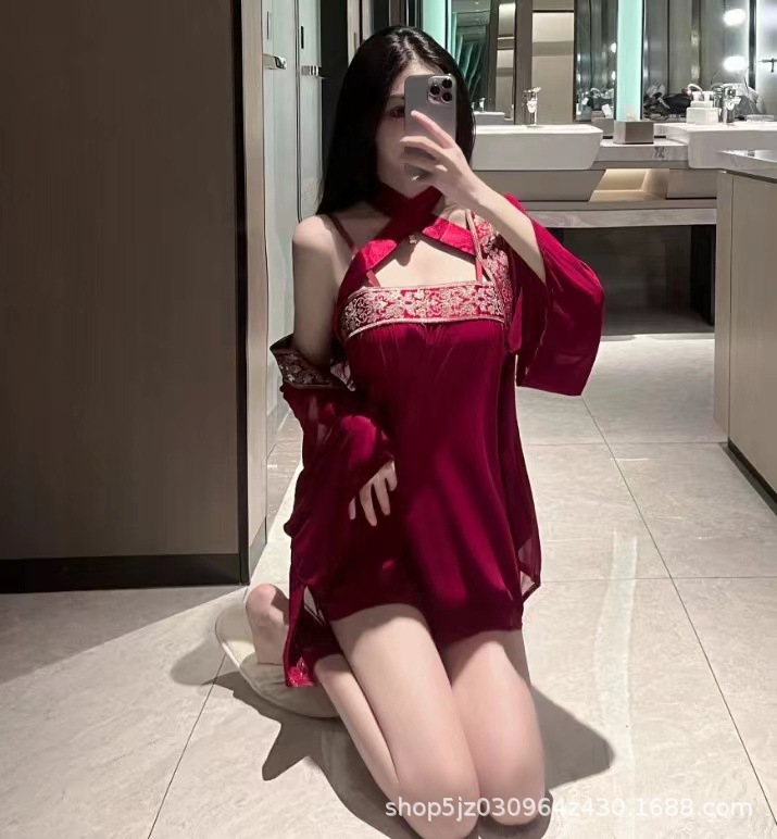 버건디 [서스펜더 스커트 + 가운 + 속옷]]