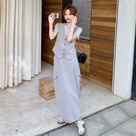 2025新款女装两件套减龄百搭提升品质假两件针织拼吊带马甲裙套装