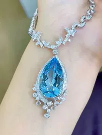 宝石手饰;宝石项饰;宝石耳饰