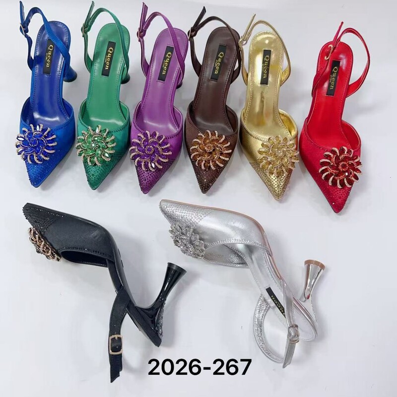 New Cross-Border Foreign Trade Style High-Heeled Sandals with Large Rhinestones and Elastic Straps, Paired with Retro Fashion Shoes New Cross-Border Foreign Trade Style High-Heeled Sandals with Large Rhinestones and Elastic Straps, Paired with Retro Fashion Shoes