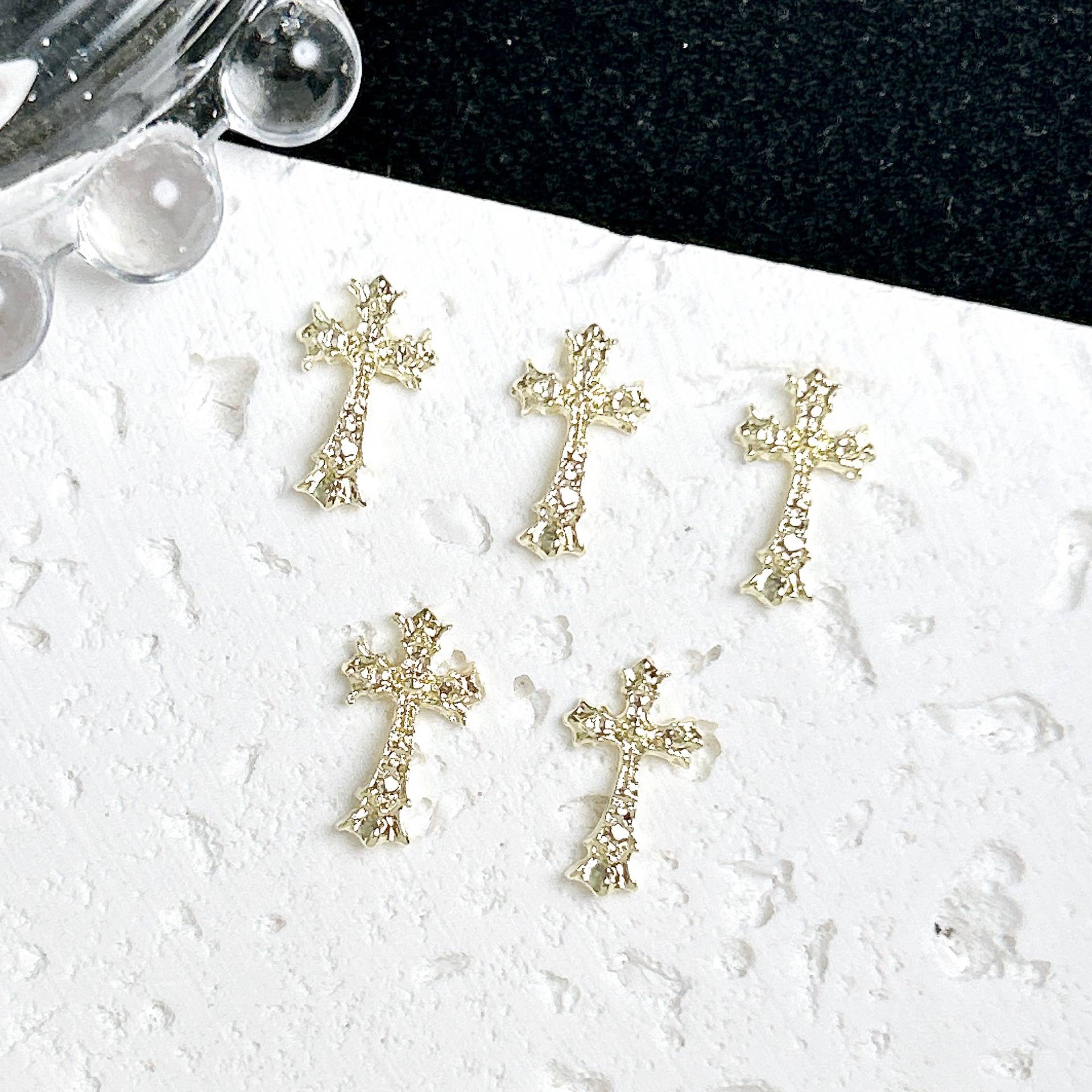 Ventas transfronterizas de joyas de manicuría cruces oro y plata super brillante diamante completo retro punk cruces joyas accesorios diy