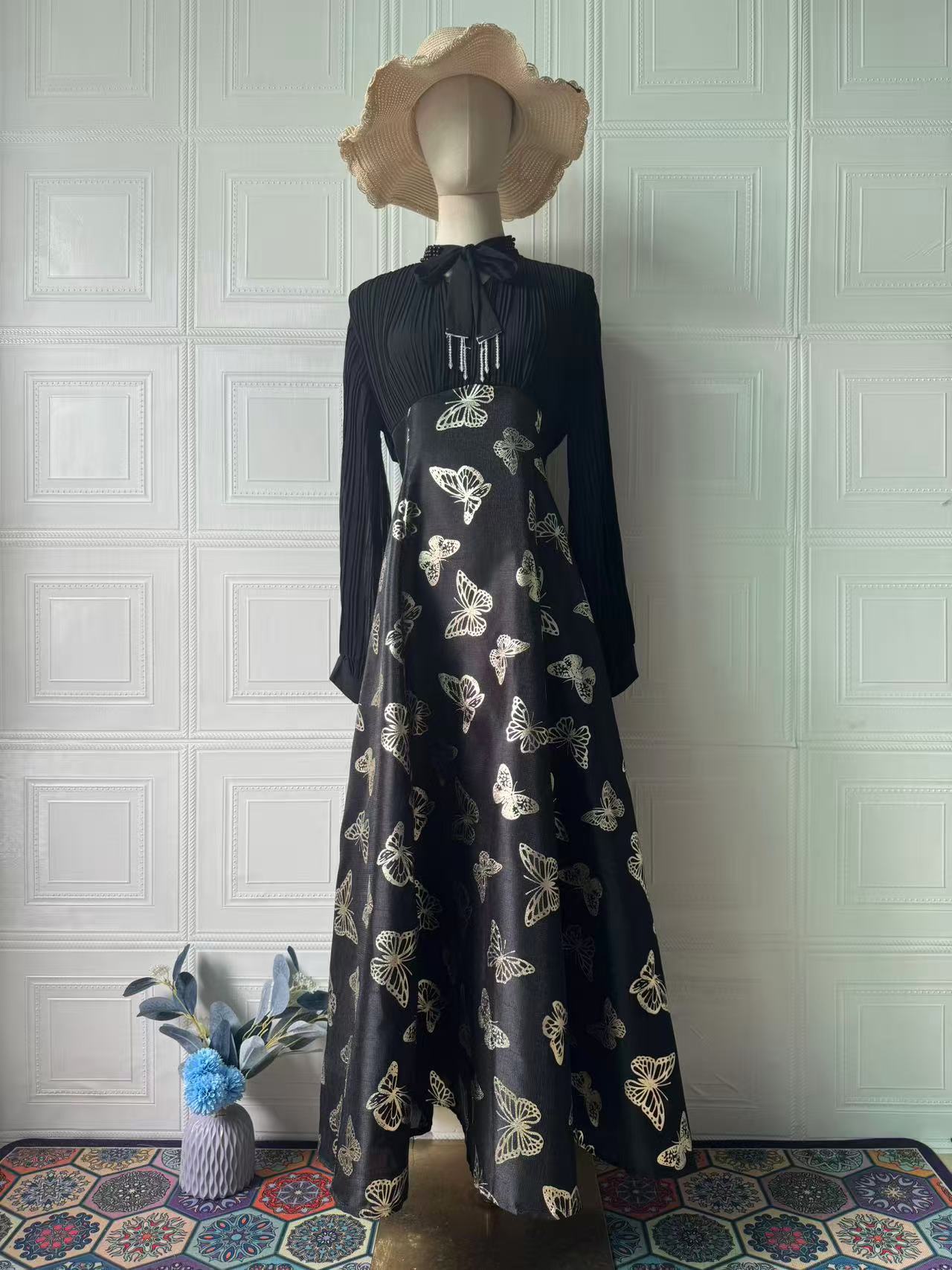 European American 2025 Spring Elegant And Noble Long-Sleeved Dynamic Romantic Style Gold-Embossed Long Dress For_ecoleips.com