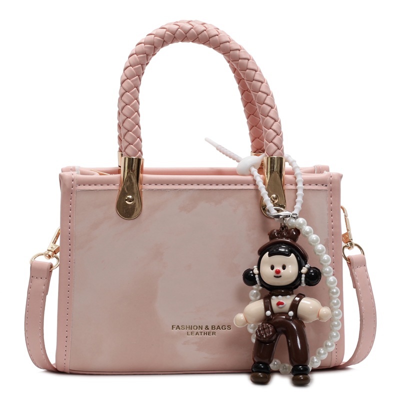 Bolso cuadrado pequeño de mano popular transfronterizo para mujer 2025 nuevo bolso de hombro casual simple bolso de mensajero de moda de alta gama