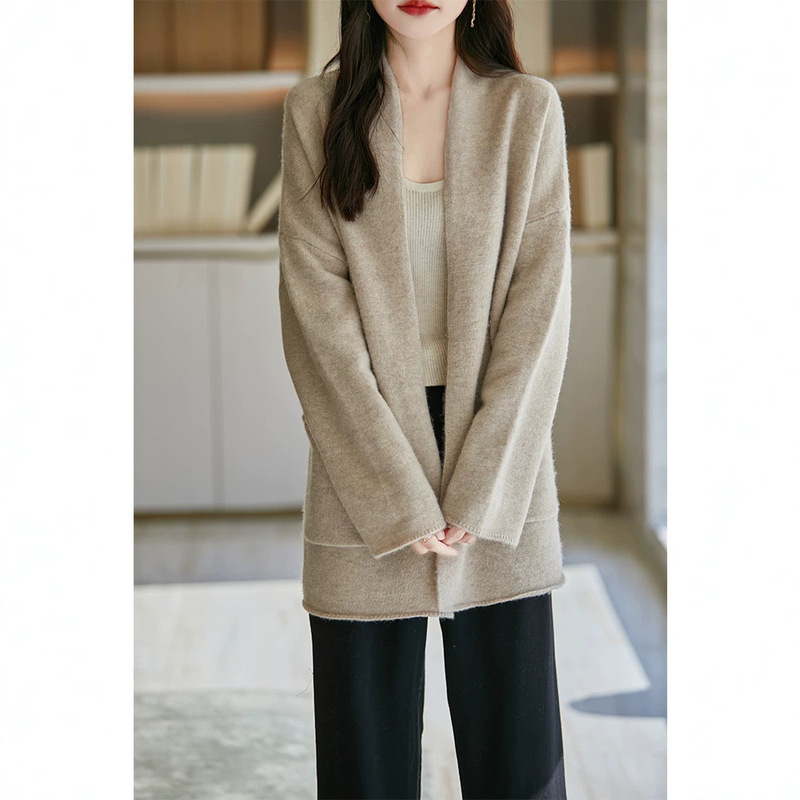 Knitted Retro Literary Thickeneded Outwear Seven-Needle Loose Autumn and Winter Wool Shawl Blouse Cardigan for Women with Big Breasts Camel Color