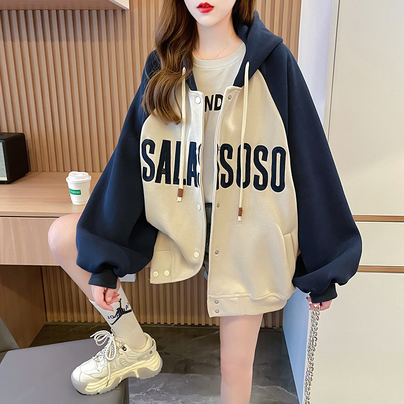 Hooded sweater cardigan for women 2023 new autumn and winter loose casual design color matching fashion baseball jacket