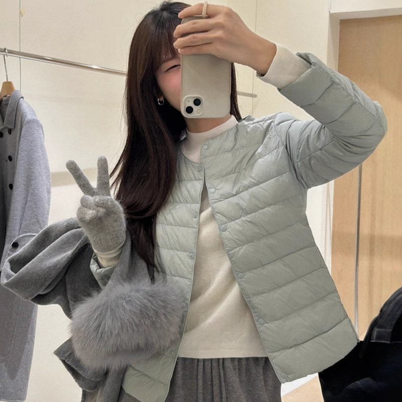 25 Winter Lightweight down Tops Women's Easiest for Match Short Stacking Handy Gadget Ultra-Light Round Neck Liner Top Warmth, Slimming and Trendy