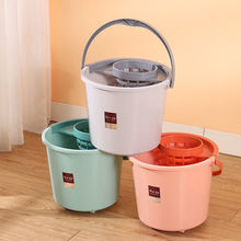 新款加厚拖把桶家用手动挤水桶压地拖桶塑料旋转拧水墩布桶加带轮