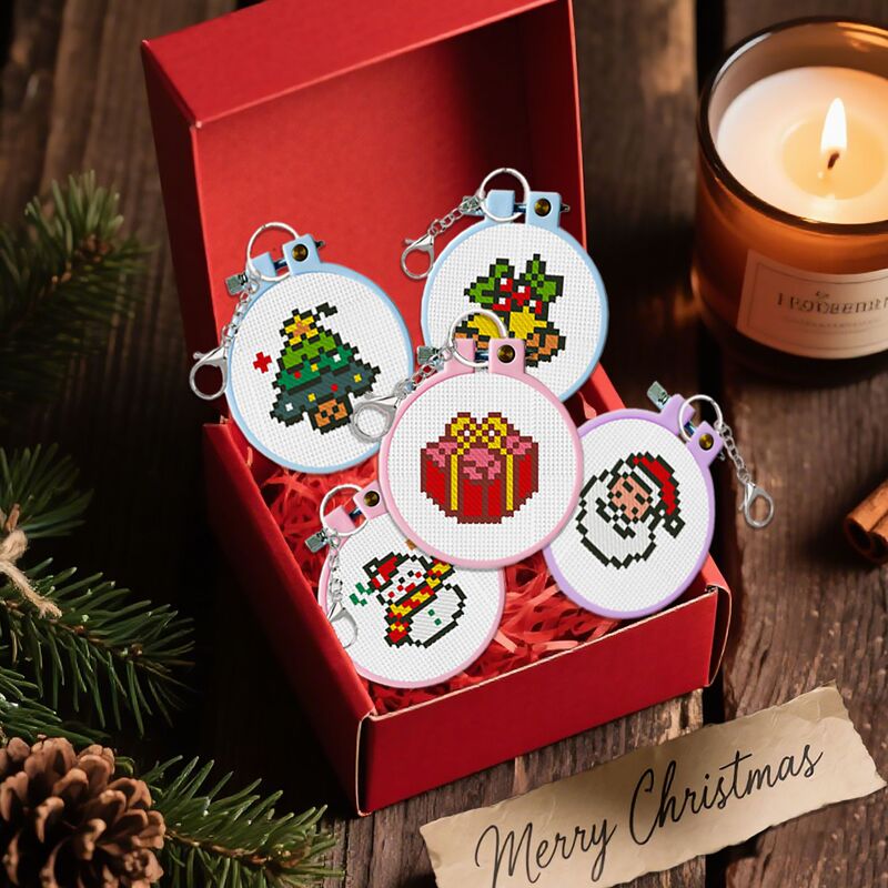 Cross-Border New Christmas Keychain Cross-Stitch Five-Piece Set Small Picture Kidsren's Cross-Stitch DIY Material Package with Embroidery Stretcher