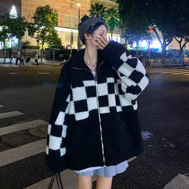 2022秋冬季新款仿羊羔毛外套复古港味设计感撞色棋格大码上衣女装