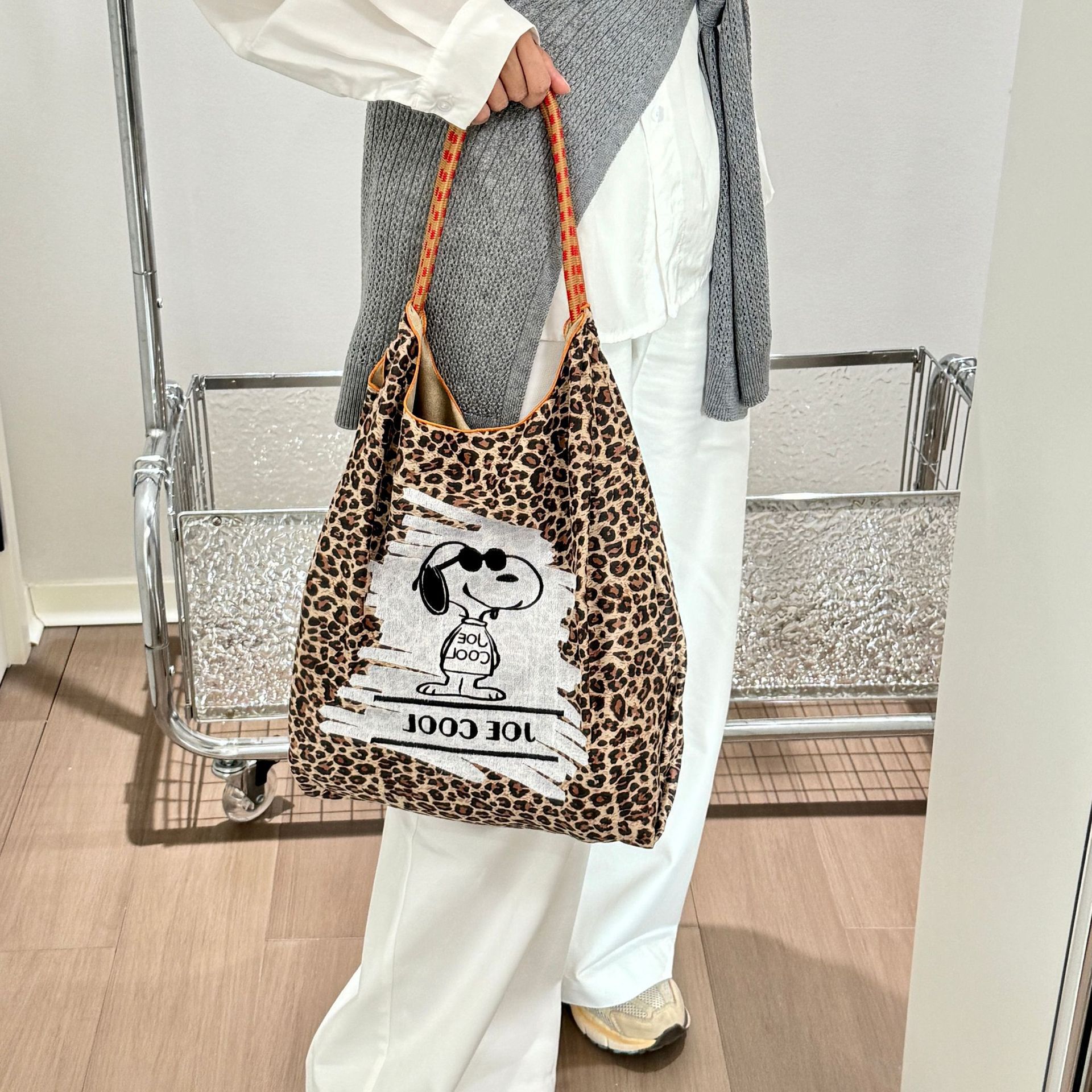 Leopard print Snoopy medium size