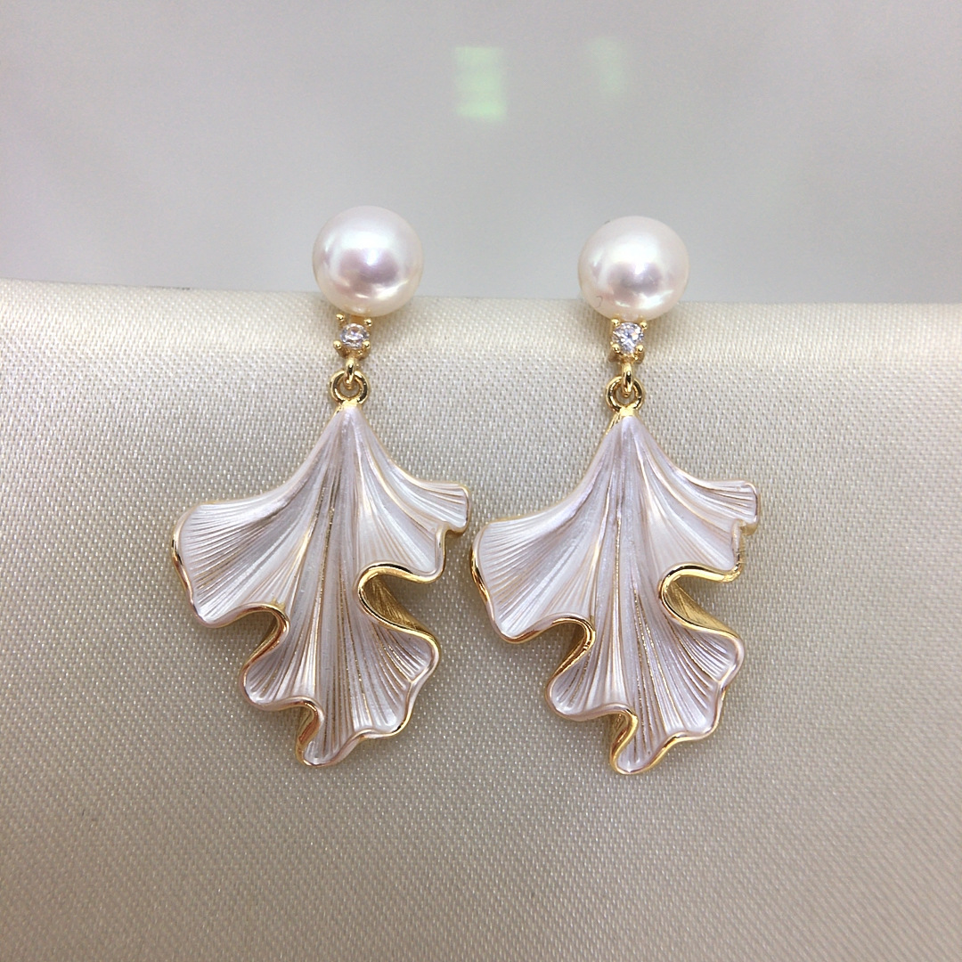 Natural Freshwater Pearl Earrings with Lacquer Design, Pleated Skirt Style, Dynamic Pearl Earrings, Wholesale and Dropshipping for Live Sales