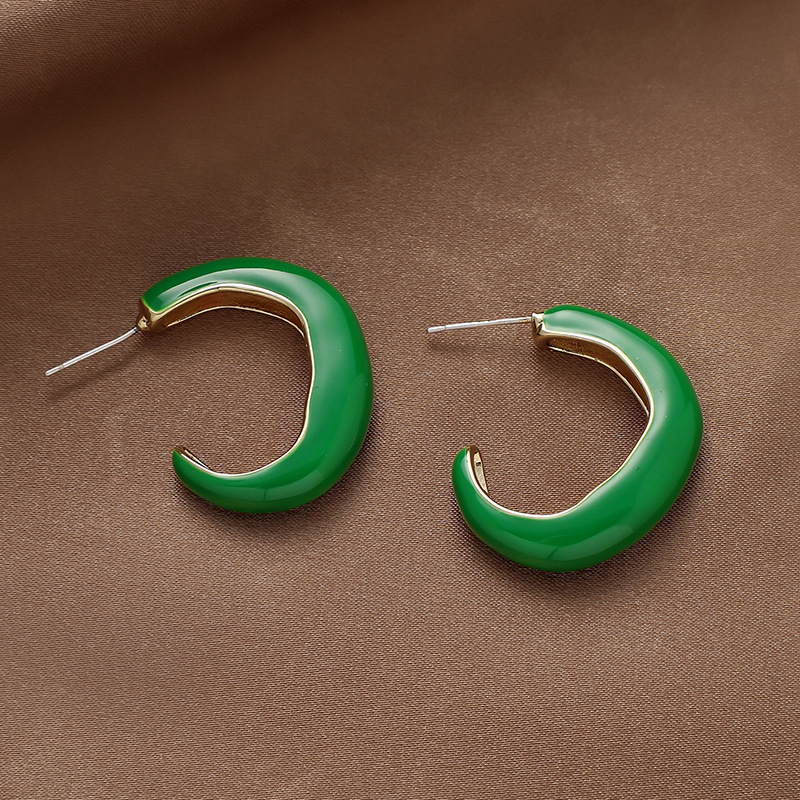 Retro Green Drip Oil C-shaped Geometric Alloy Earrings Wholesale display picture 4