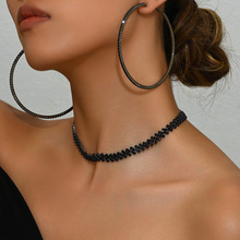 �羳������Ȧ����ʱ�аٴ��Ůʿ����choker����������Ȧ����
