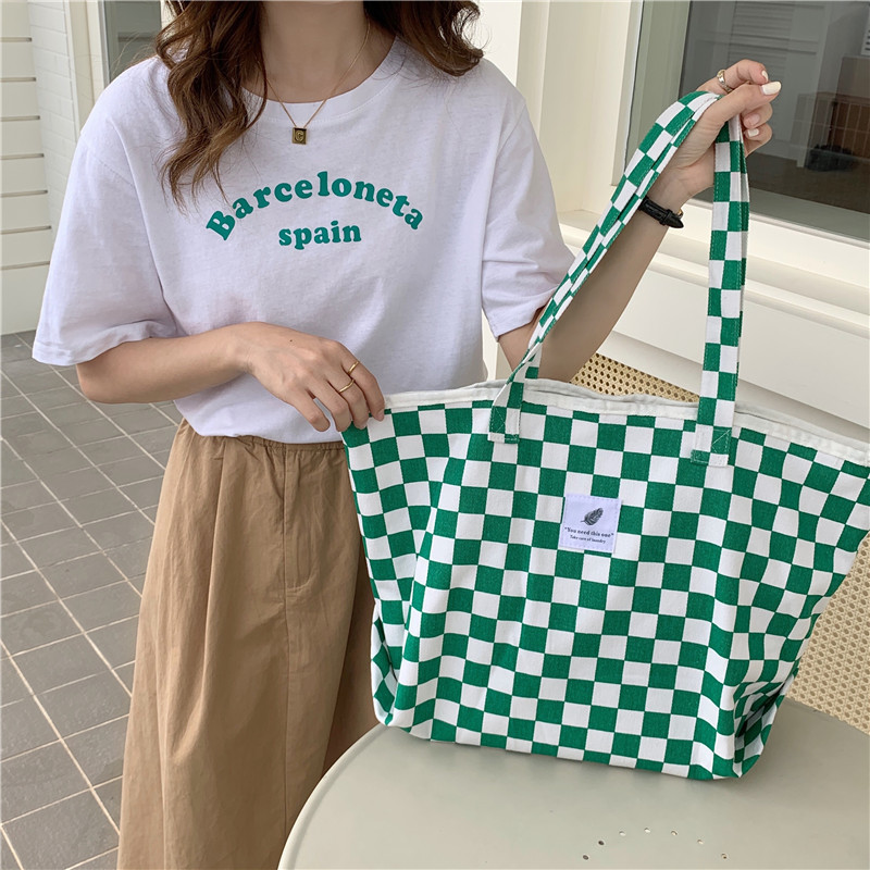 【 In Stock 】18181 checkerboard green checkered canvas bag, school-style commuter single-shoulder bag, retro hand-held tote bag undefined
