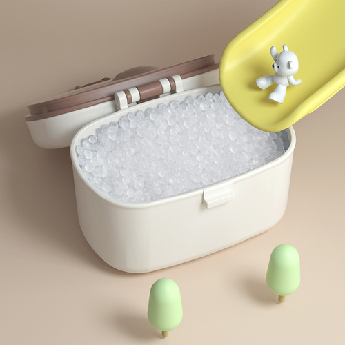 Children's milk powder box cartoon portable milk powder grid baby goes out to carry milk powder sealed can baby food container