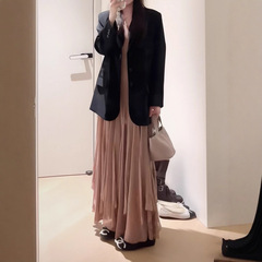 巴黎晚风黑色气质通勤小西装外套女2025秋季新款宽松休闲西服上衣