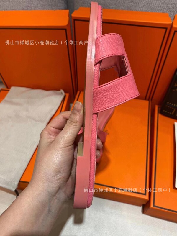 国境を越えた貿易 H ファミリー掌紋スリッパ h スリッパ女性のビーチフラットサンダル女性の靴夏のアウターウェア大きいサイズ卸売|undefined