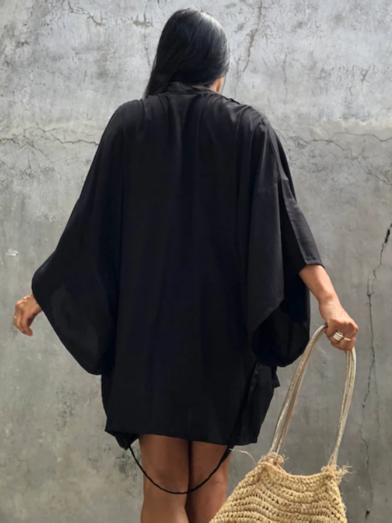 2025 nueva camiseta de algodón europea y americana Kimono multifuncional camiseta suelta camiseta protector solar vacaciones frente al mar buñuelo M0003