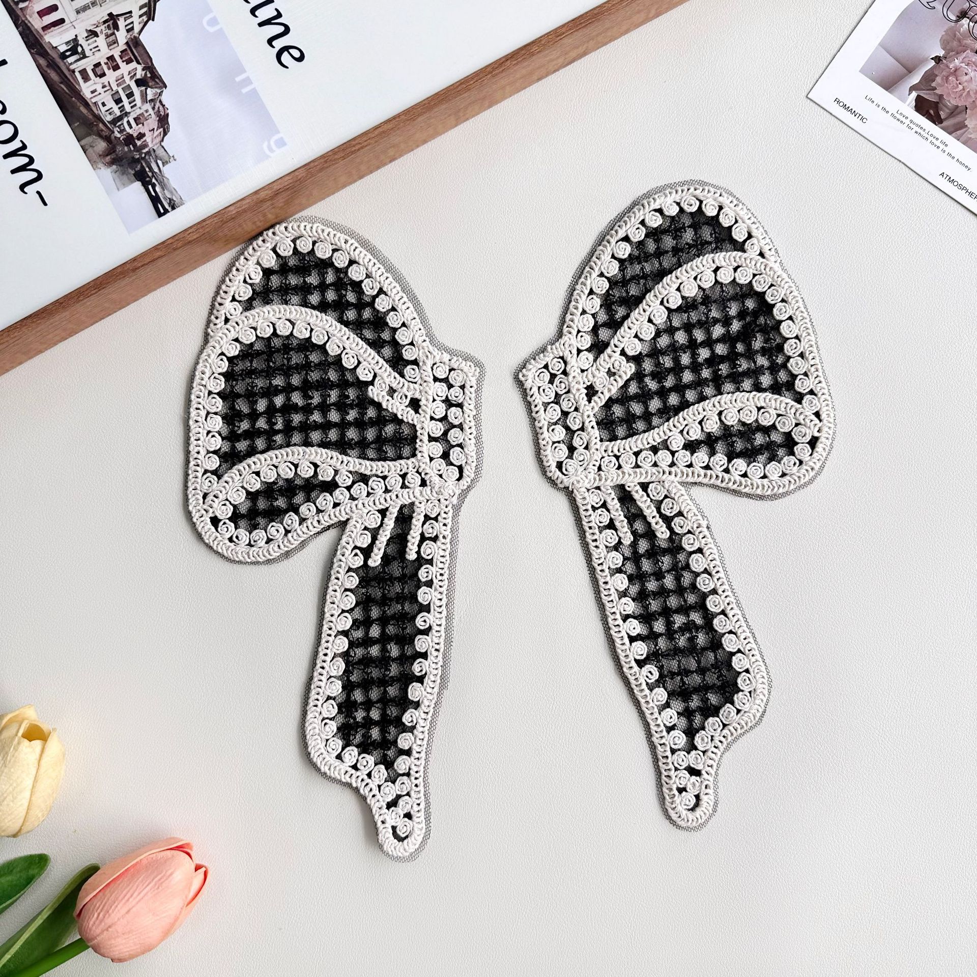 Clavos hechos a mano ganchillo blanco y negro arco de tela pegatinas DIY ropa bolsas sombreros accesorios decoración calcomanías de sequillas image 2