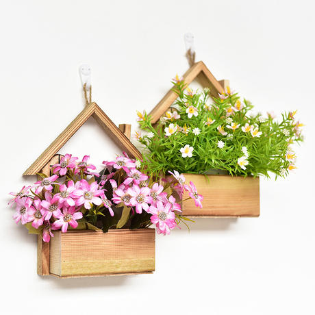 Wholesale Solid Wood House-Shaped Ornaments for School Interior Wall Decoration, Wall-Mounted Artificial Flower Set, Wooden