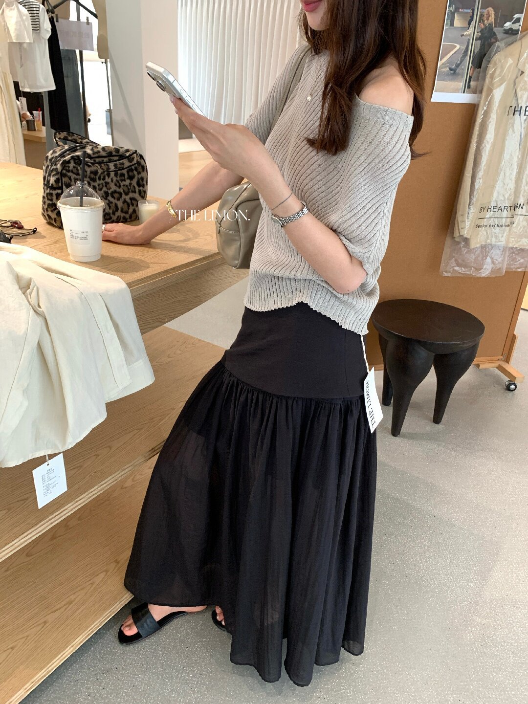 Áo thun nữ cổ tròn basic tay ngắn phong cách Hàn Quốc — Cà phê, màu đen, Bột củ sen, trắng ngà chi tiết 15