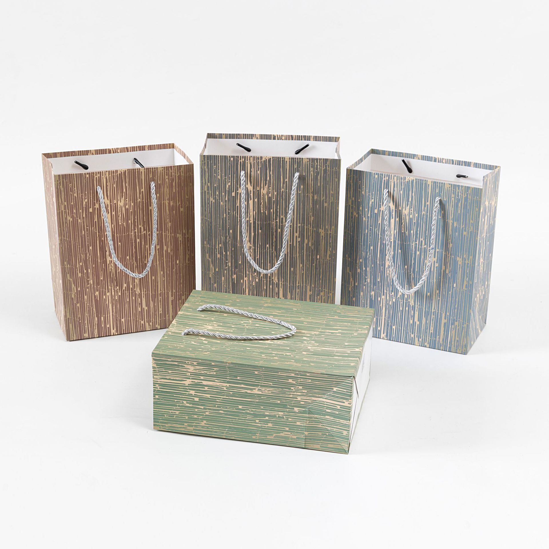 简约高端炫彩手提袋烫金烫银礼品包装袋服装礼品手提纸袋现货批发