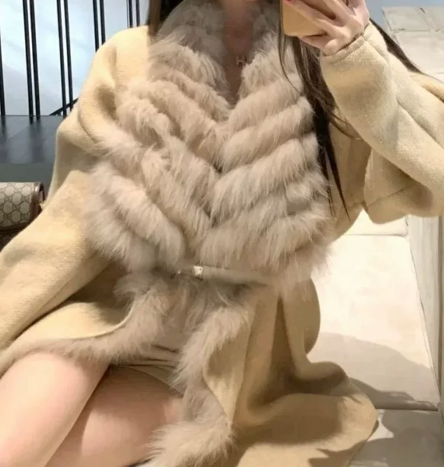 Вязаный свитер, кардиган, демисезонное пальто