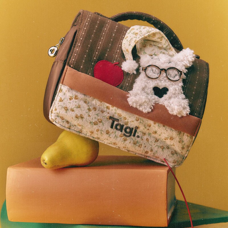 Tagi. "Haha" Puppy Good Night Cute Storage Bag Portable Toiletry Bag Storage Cosmetic Bag