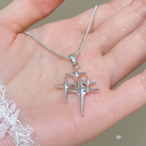 New Sweet and Cool Y2K Spicy Girl Double Star Cross Necklace, Instagram Hip-Hop Style Women's Sweater Chain, Titanium Steel Cool Wind Couple Accessories