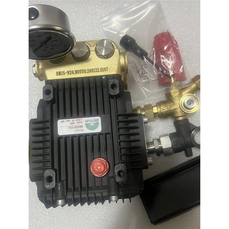 Cabeza de bomba Bottolini BT2250 1510 / 1518 / 1210 Cabeza de bomba de pistón de alta presión Cabeza de bomba limpia de alta presión