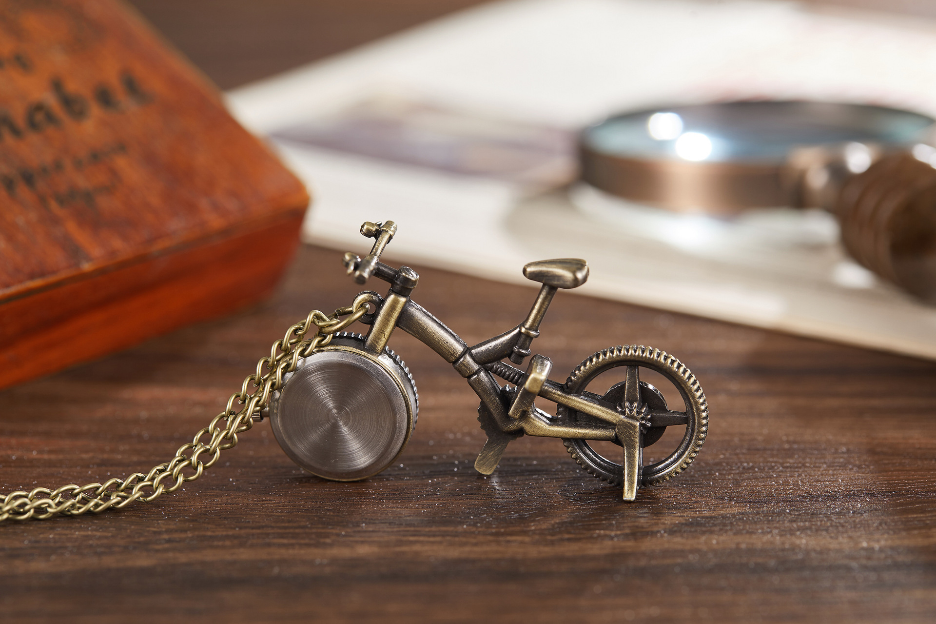 40g Weight Pocket Watch Jewelry Accessory Type Ordinary Glass Mirror Material Alloy Strap Material Pointer+Number Display Type Round Dial Shape Daily, Street Occasion Quartz Movement Guitar, Bicycle, Key Pattern All Seasons Season Unisex Gender Vintage Style Style Vintage Style Guitar Bicycle Key Quartz Pocket Watch Women's Watches 11