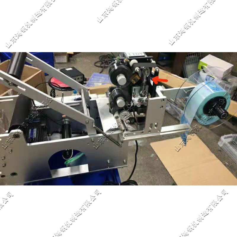 圆瓶圆罐药瓶标签粘贴机 饮料罐贴不干胶标签机 不干胶贴标机