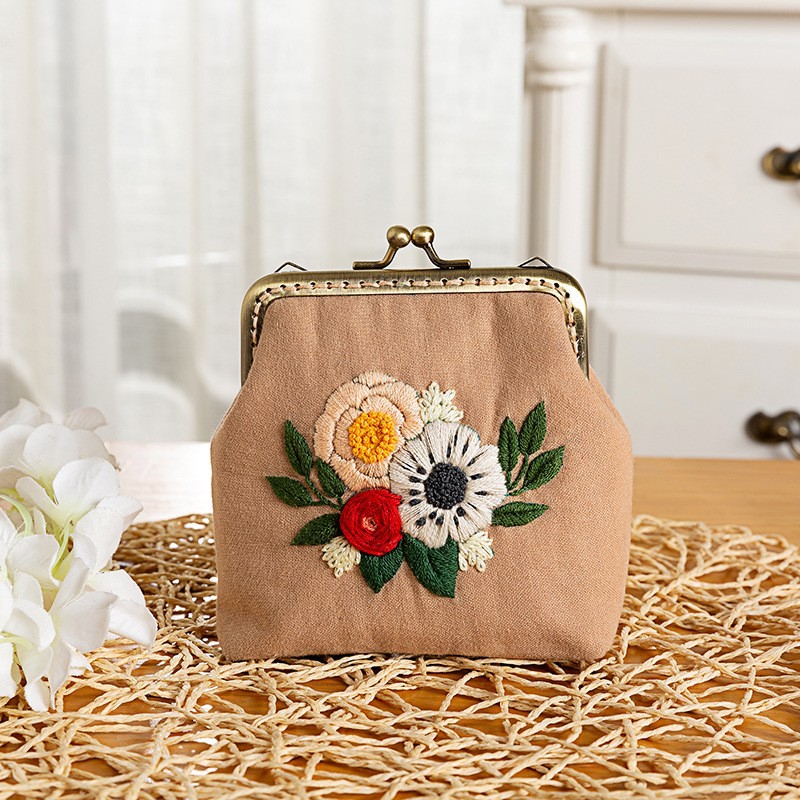 Bordado DIY boca hecha a mano paquete de material de la bolsa de oro auto-Bordado de estilo Europeo tridimensional bolsa de tela creativa de almacenamiento billetera