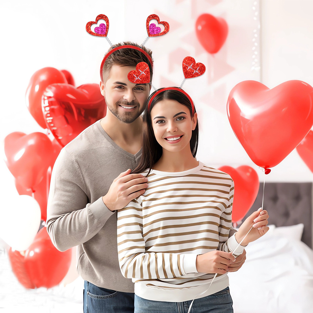 Decoración del día de San Valentín de amor arco de cabello de boda atmósfera de diseño arco de corazón de pareja foto tocado