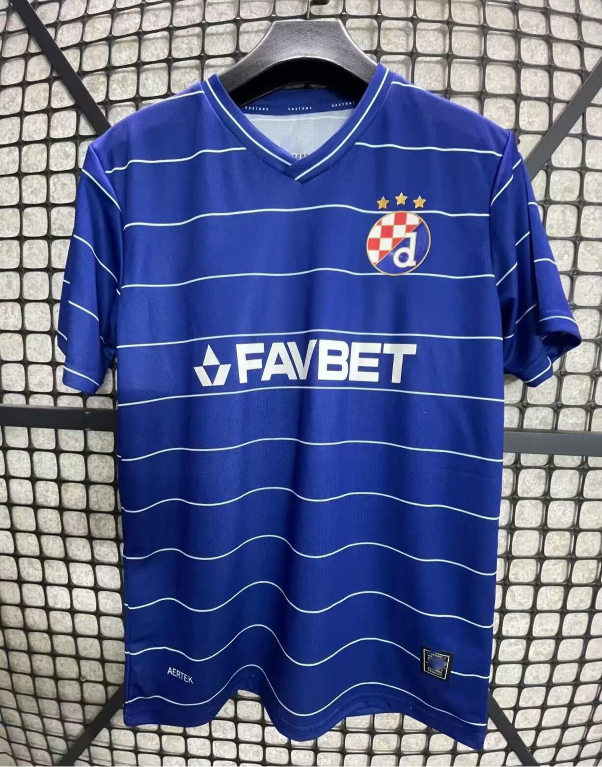 2526 Dinamo en casa