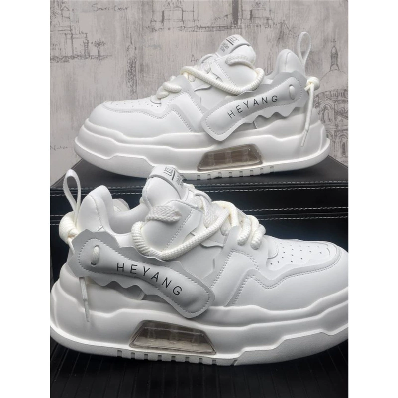 Мужская толстая подошва увеличивает модную моду папы