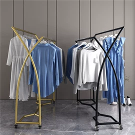 服装陈列架;衣帽架;服装展示柜