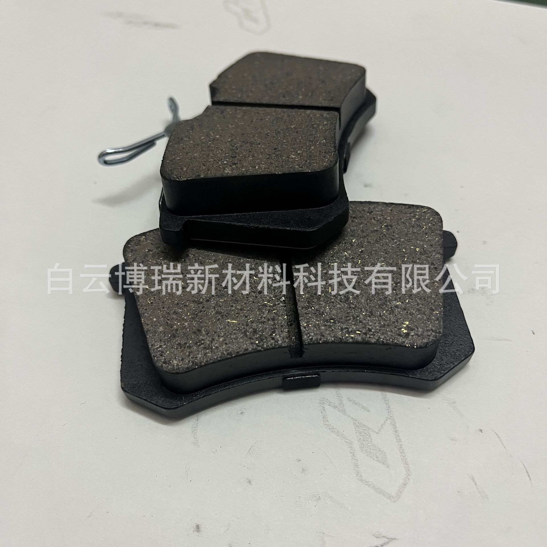 Factory Direct Sales of Car Brake Pads - D340 Is Suitable for All Models - Noise-Free Universal Brake Pads