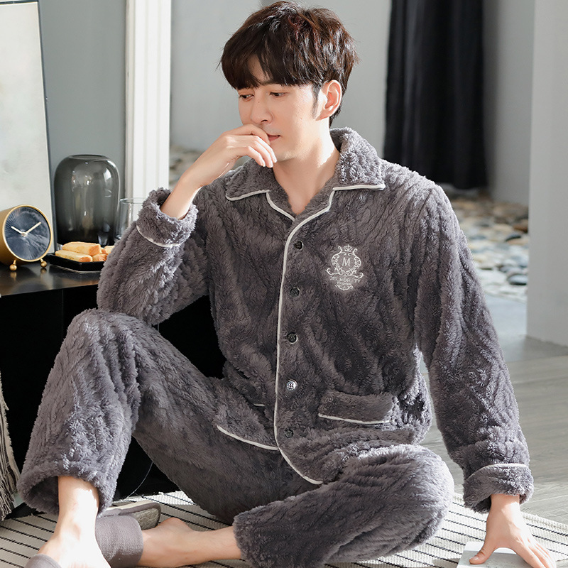Pijama de hombre otoño 2024 nuevo hombre otoño invierno de alta sensación de coral felpa hombre felpa gruesa ropa para el hogar