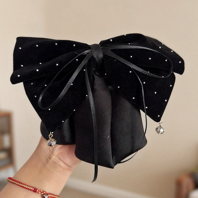 103 черная бархатная заколка для хвоста с бриллиантами